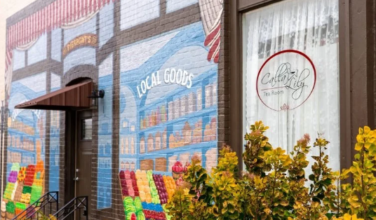 Calla Lily Victorian Tea Room Logo